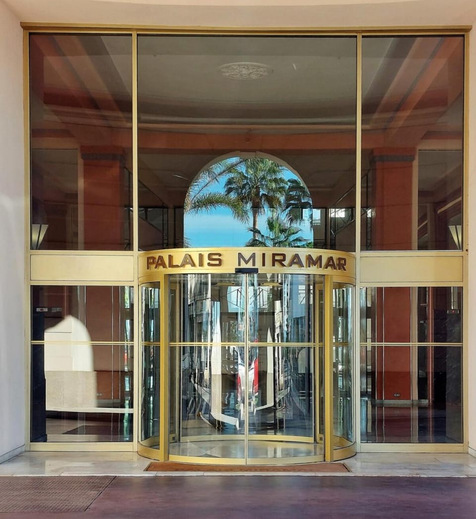 Palais Miramar Apartment in Cannes