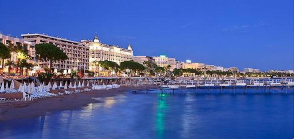 Palais Miramar Apartment in Cannes