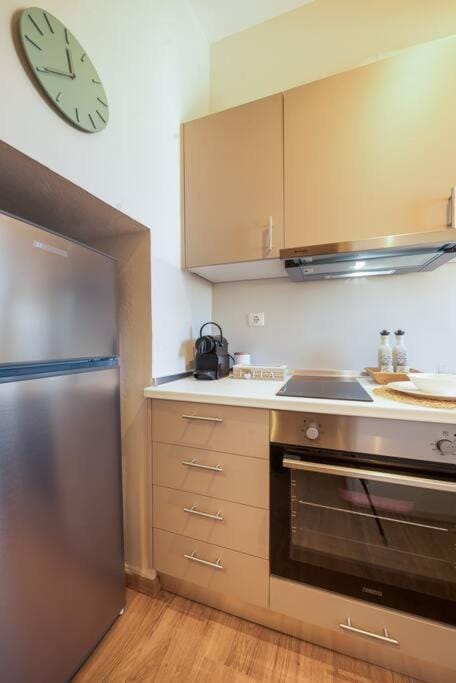 300Mbps brand-new studio in Athens Apartment in Athens