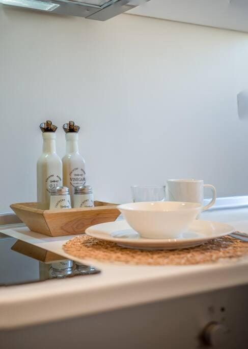 300Mbps brand-new studio in Athens Apartment in Athens