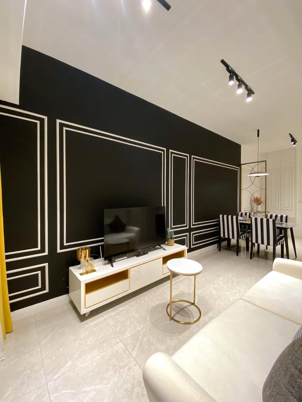 TV and multimedia, Living room