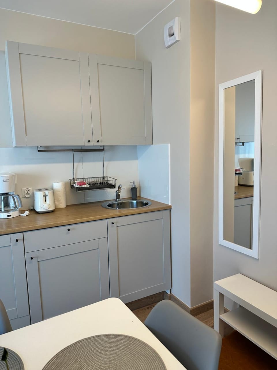 Kitchen or kitchenette