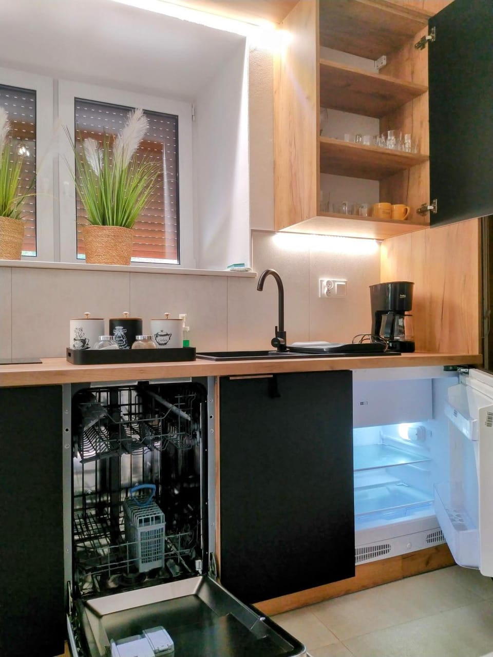 nowy Rustykalny apartament z tarasem - Willa Sowia Apartment in Lower Silesian Voivodeship