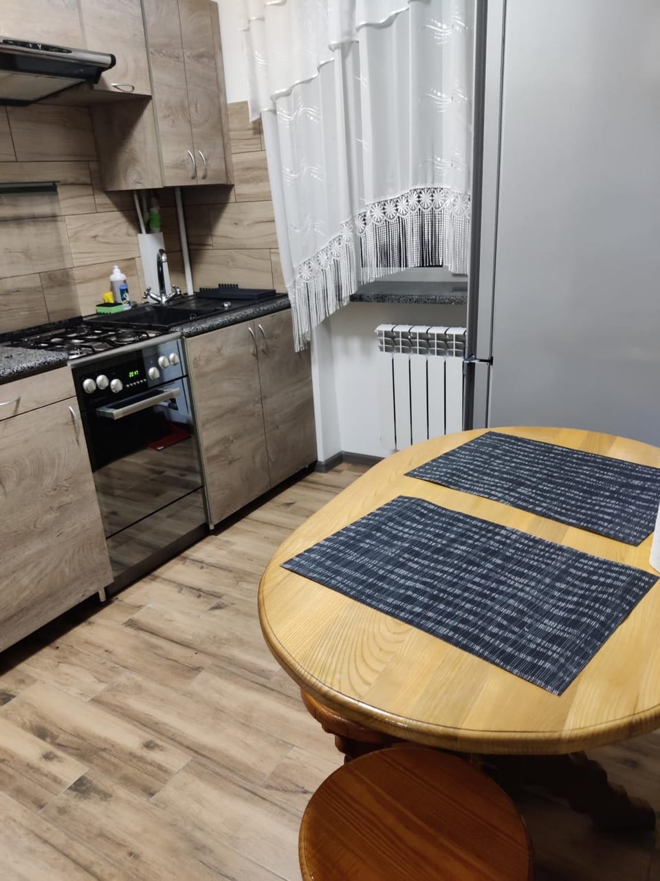 Kitchen or kitchenette, Dining area, internet, minibar, pet friendly, stove