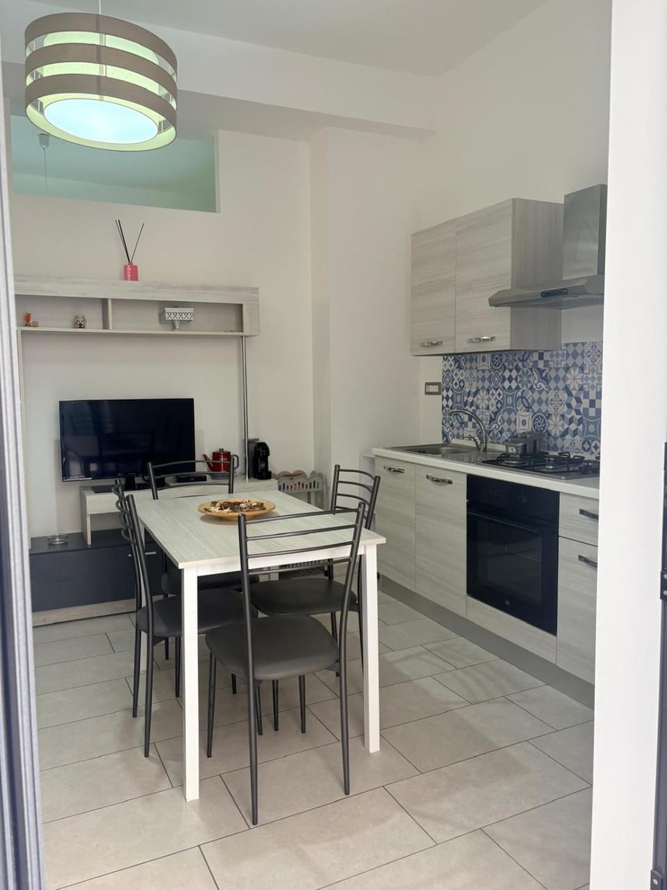 Il gingillo di Alice by Maniel Beach Hotel Apartment in Letojanni