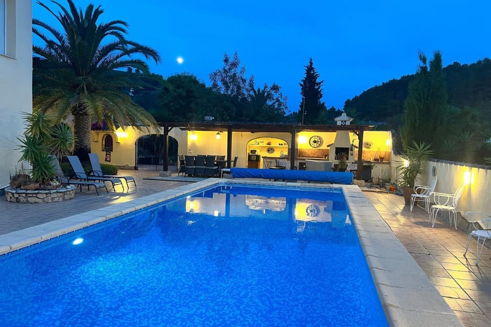 Pool view, Swimming pool