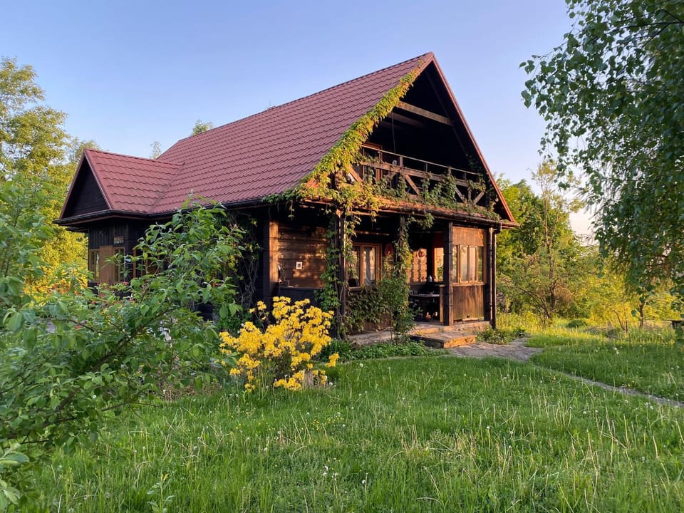 Property building, Natural landscape, Garden