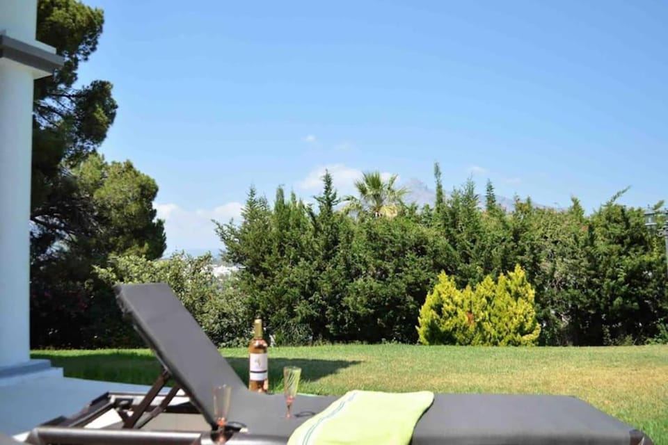Garden view, sunbed