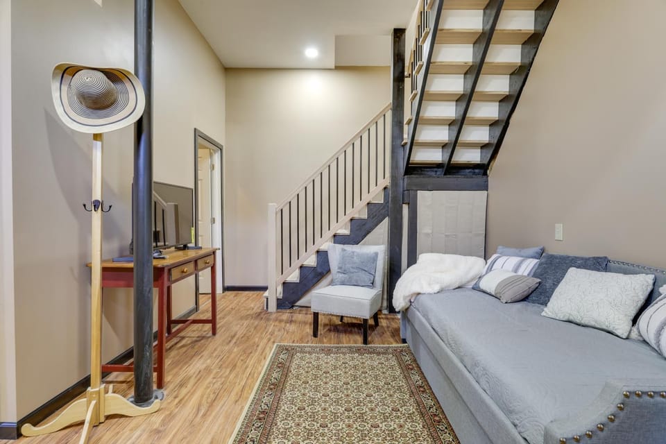 Cozy Rural Guest House: Close to Wedding Venues House in Danielson