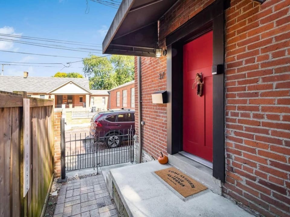 Pet-Friendly German Village Haus Wifi Walkable House in German Village