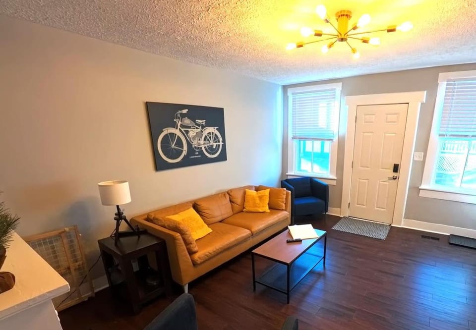 Blenkner Bungalowgvillagepetsok House in German Village