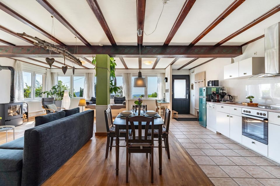 Property building, Kitchen or kitchenette, Living room