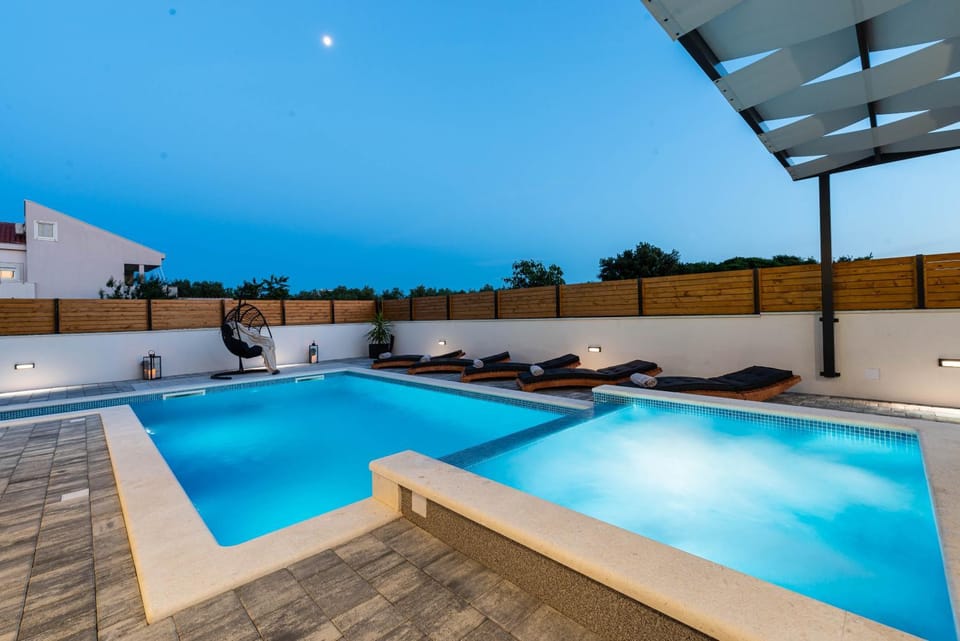 Luxury Villa JoMaNI with heated pool Villa in Šibenik-Knin County, Croatia