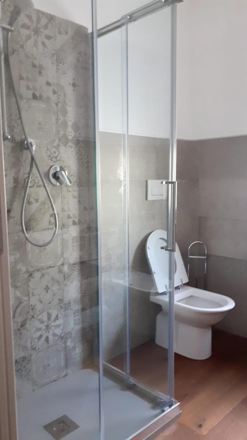 Shower, Toilet, Bathroom