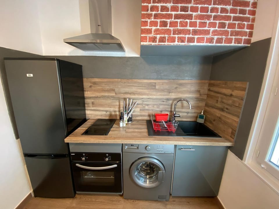 Appartement entier au cœur du village 40m2 Apartment in La Cadière-d'Azur