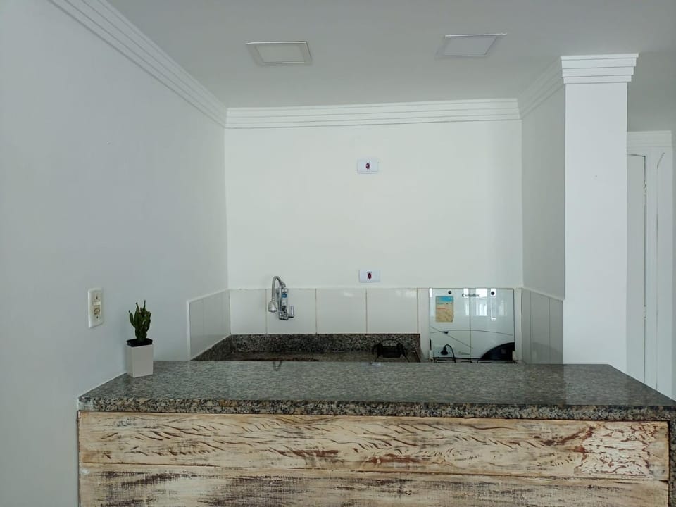 Kitnet no Guarujá Apartment in State of São Paulo