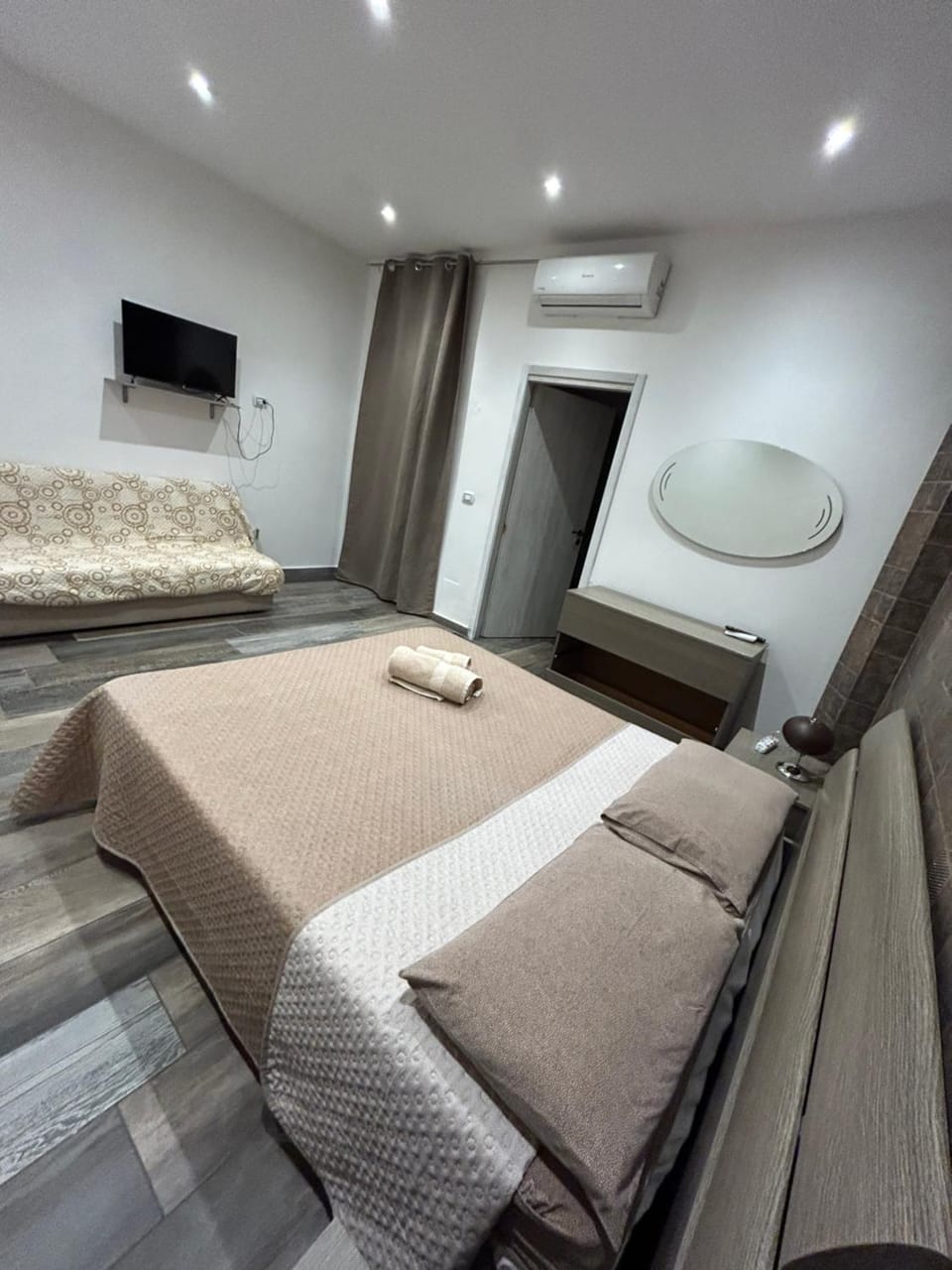 Brigata sea view Apartment in Bari