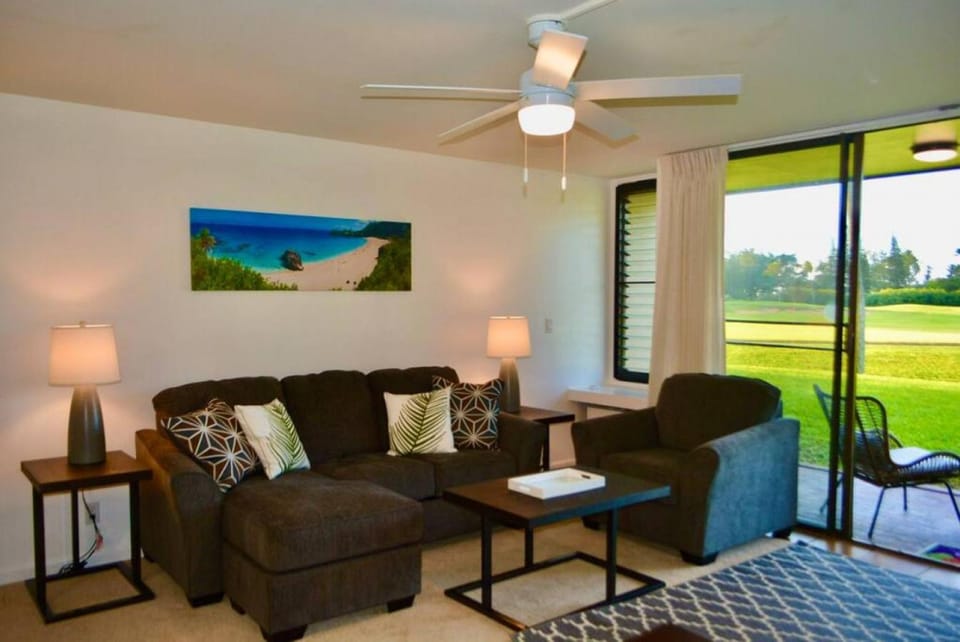 Beach Glam at Turtle Bay on the golf course House in Kawela Bay