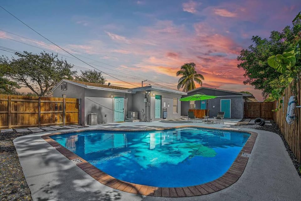 Pool view, Swimming pool