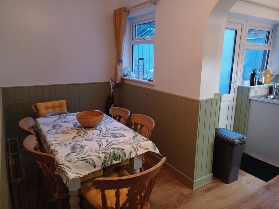 52 Trafalgar Road House in Scarborough