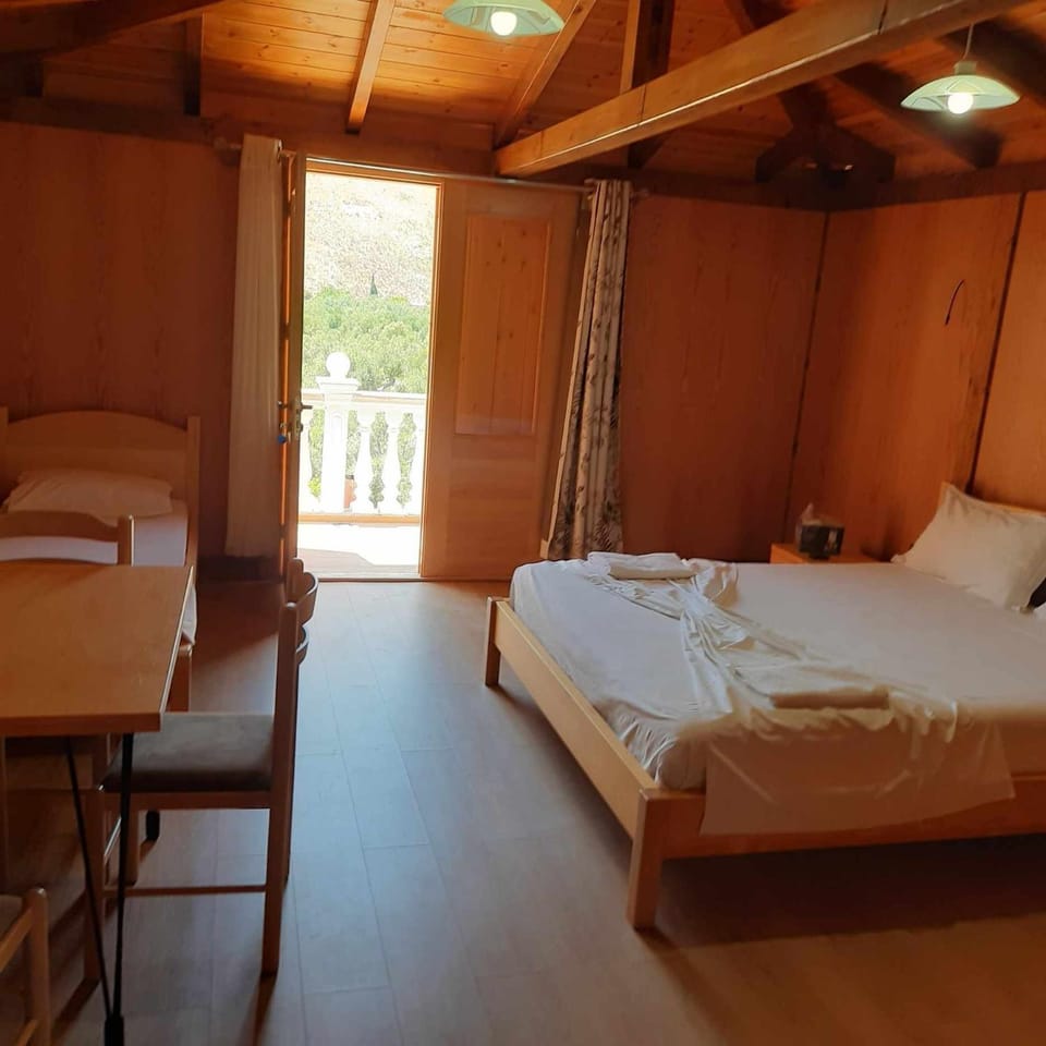 Bed, Summer, Living room, Photo of the whole room, Seating area, Bedroom, Sea view, Sea view, Sunrise, Sunset, towels, wardrobe