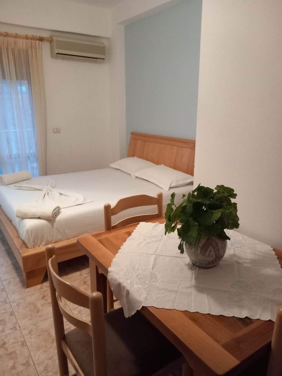 Restaurant/places to eat, Bed, Photo of the whole room, Bedroom, Garden view, Garden view, Sea view, Sea view, Breakfast, Sunrise, Sunset, towels, air conditioner