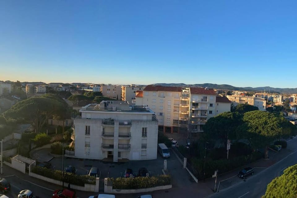 Cosy T2 Aperçu Mer Clim 2étoiles Apartment in Fréjus