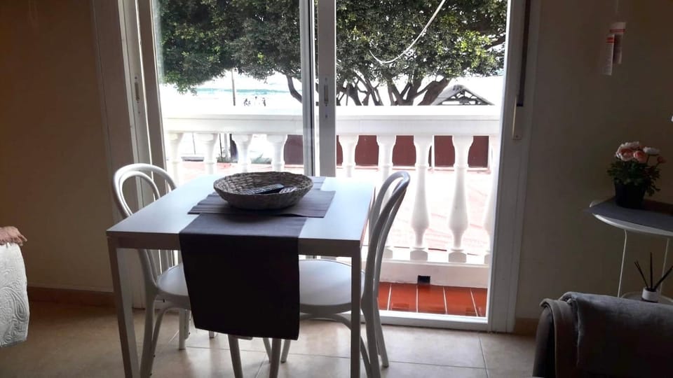 Apartamentos Primera línea playa cuatro Apartment in Malaga
