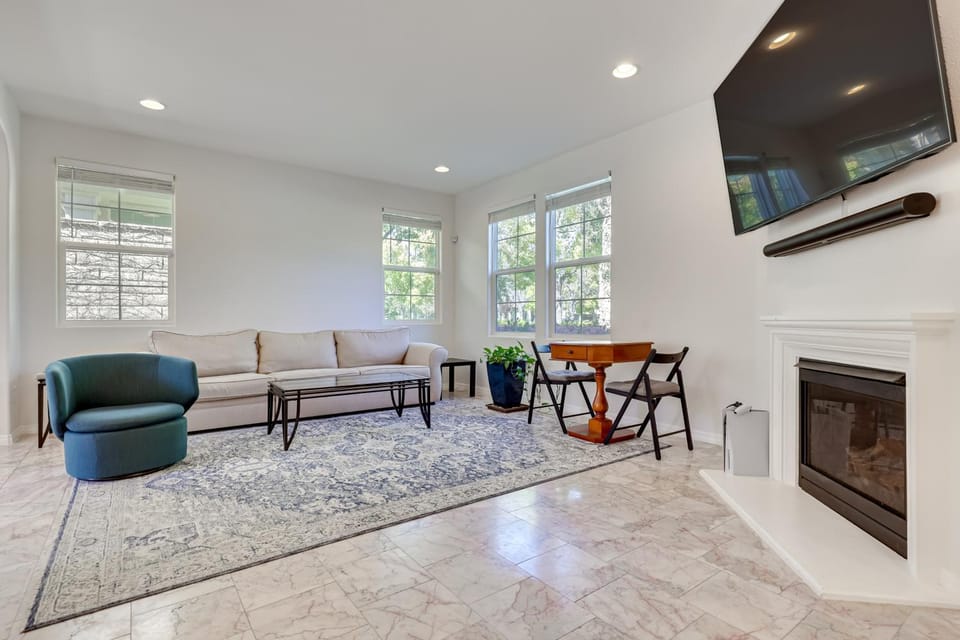 Family Home with Private Sauna House in Camarillo