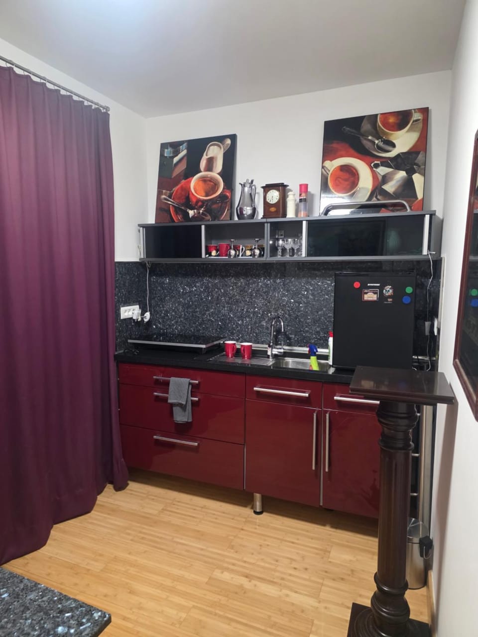 Kitchen or kitchenette