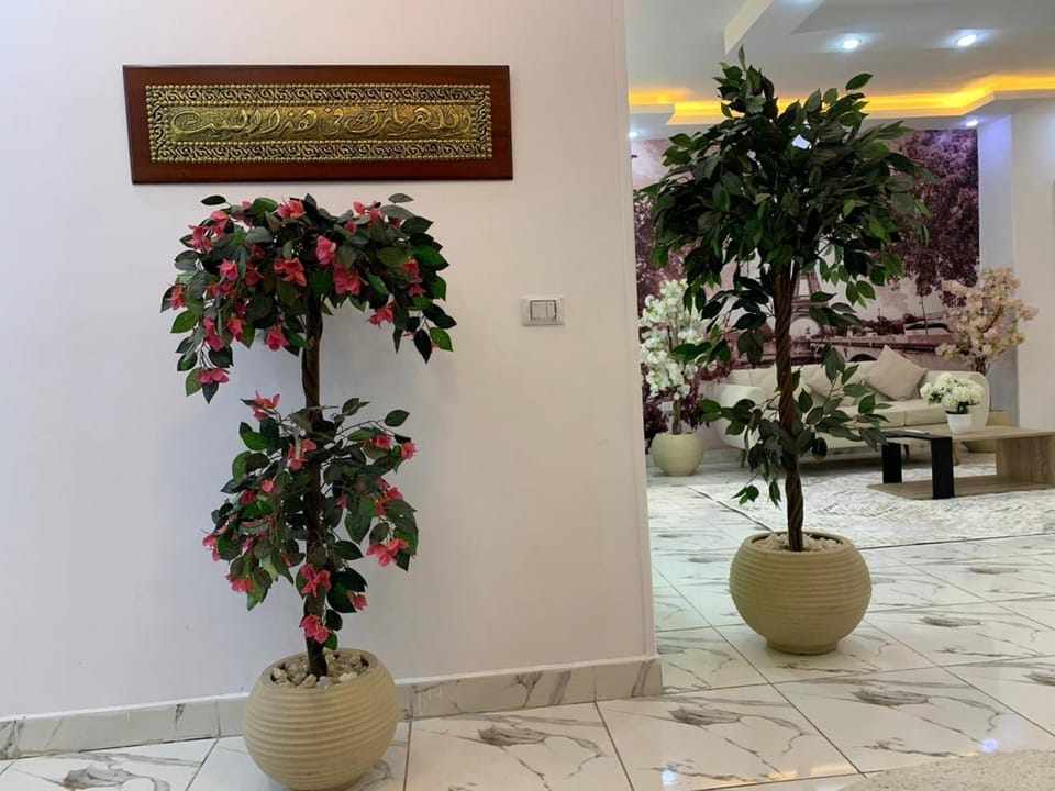 Lobby or reception, Decorative detail