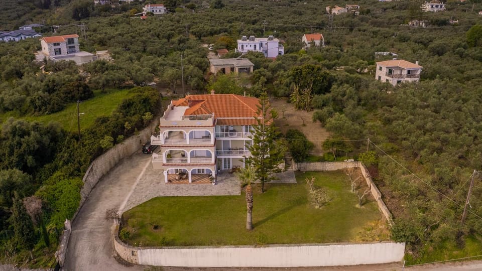 Property building, Bird's eye view