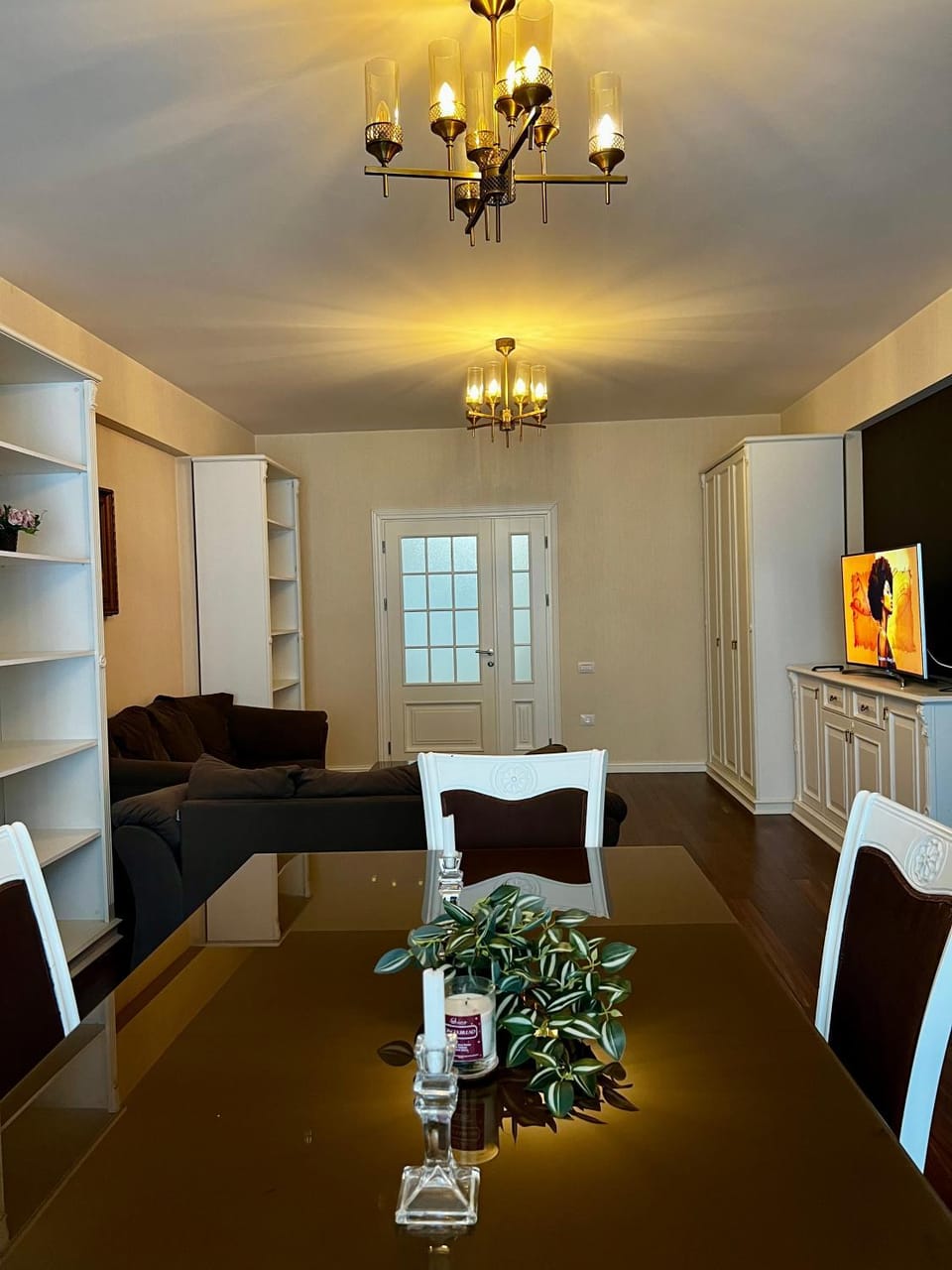 TV and multimedia, Living room, Seating area