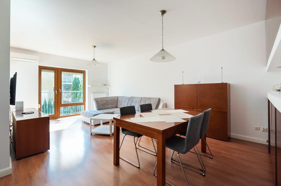 Living room, Seating area, Dining area, hair dresser