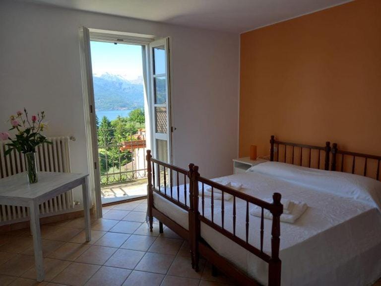 b&b isoladelsole Bed and Breakfast in Province of Lecco