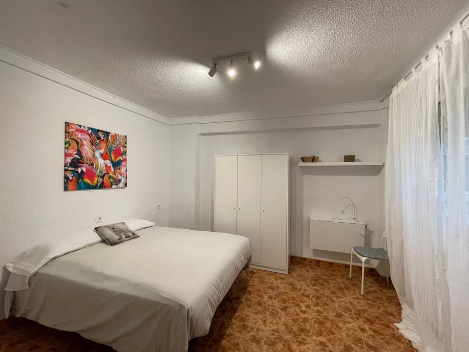 Bedroom, wardrobe