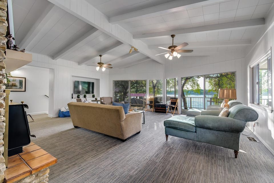 Living room, fireplace