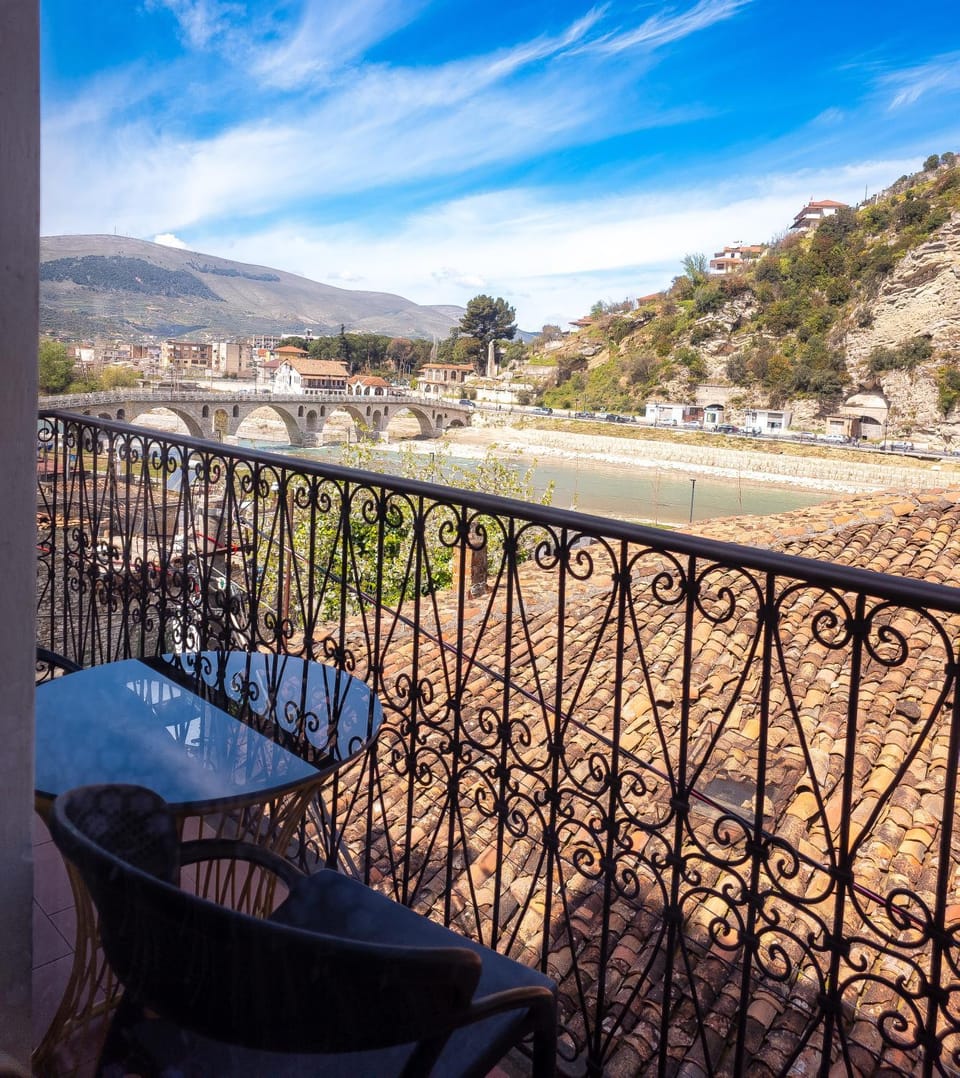 Day, Natural landscape, View (from property/room), Balcony/Terrace, Dining area