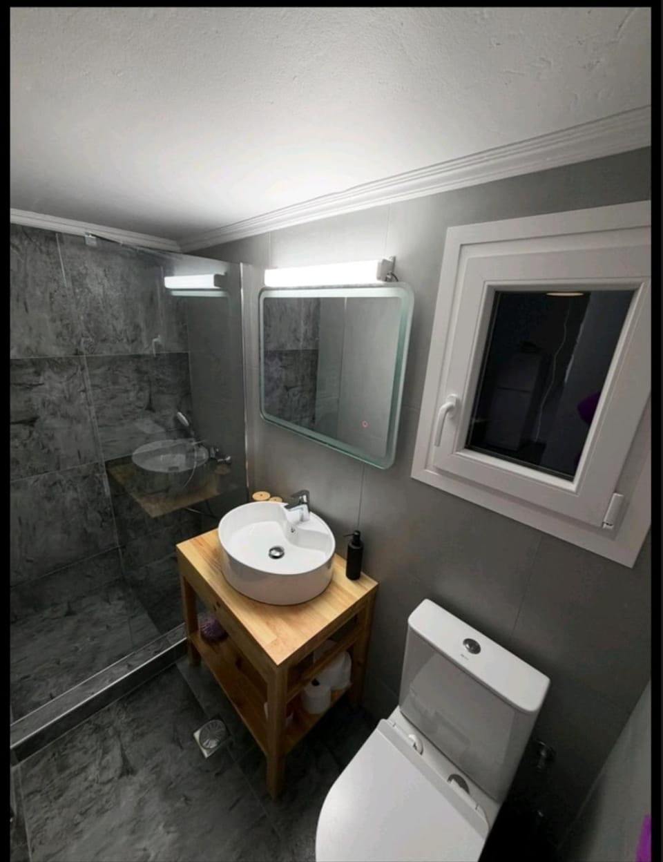 Jimmy's Crib House in Decentralized Administration of the Aegean