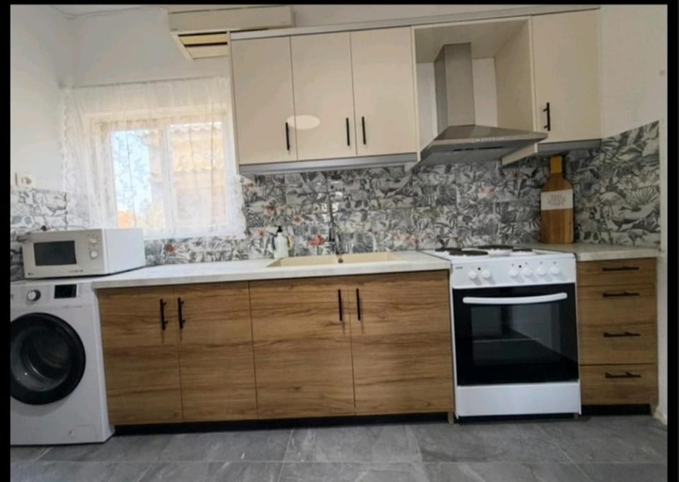 Jimmy's Crib House in Decentralized Administration of the Aegean