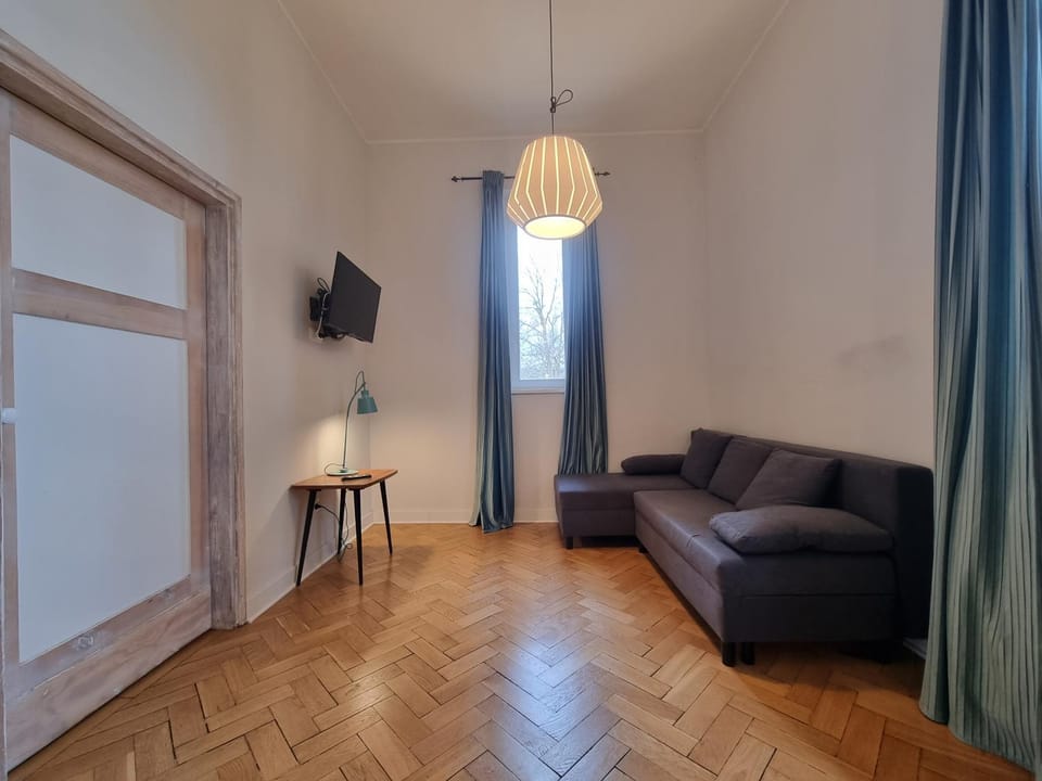 Euro24 Apartamenty Akacja - 2 pokoje, 2 antresole - Sopot Centrum, blisko plaży, prywatny parking Apartment in Sopot