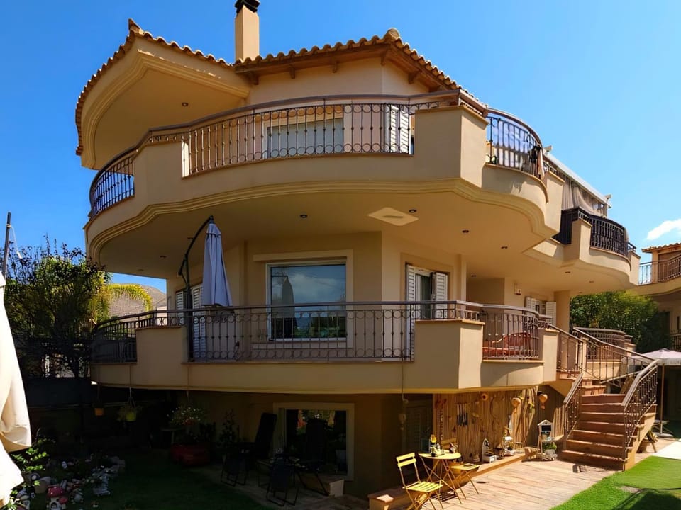 Grand Villa Nefeli - Private Jacuzzi Villa in East Attica Regional Unit, Greece