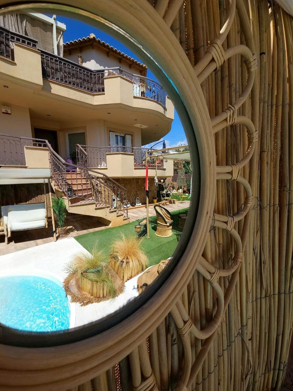 Swimming pool