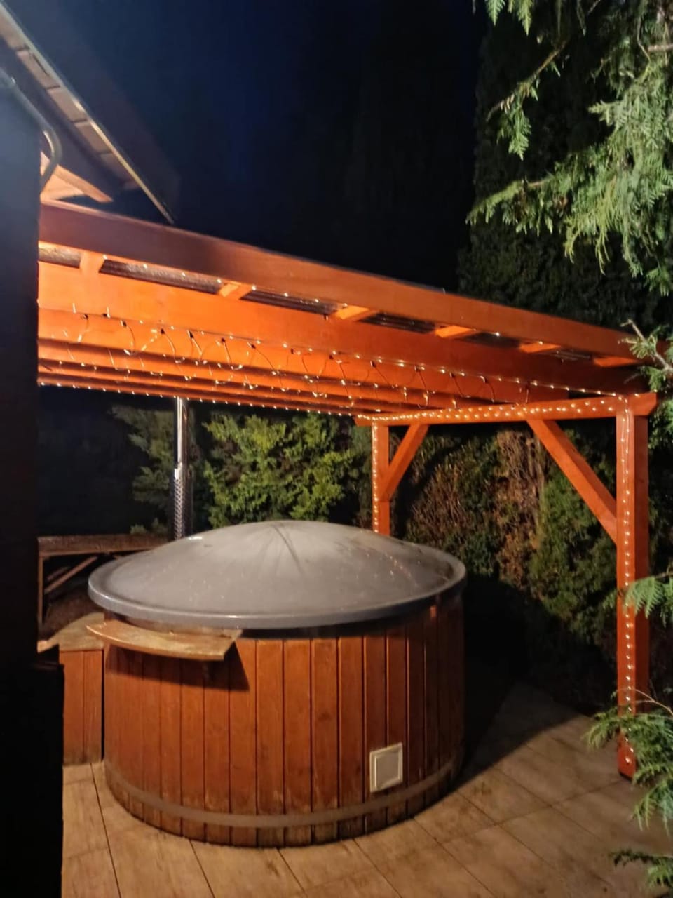 Hot Tub, Hot Tub