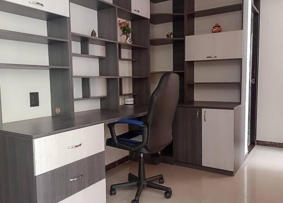 Library, Seating area