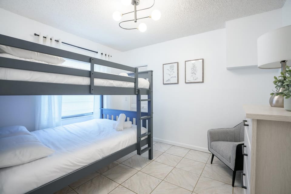 Modern 3-Bedroom in the Heart of Wynwood Art District Apartment in Miami