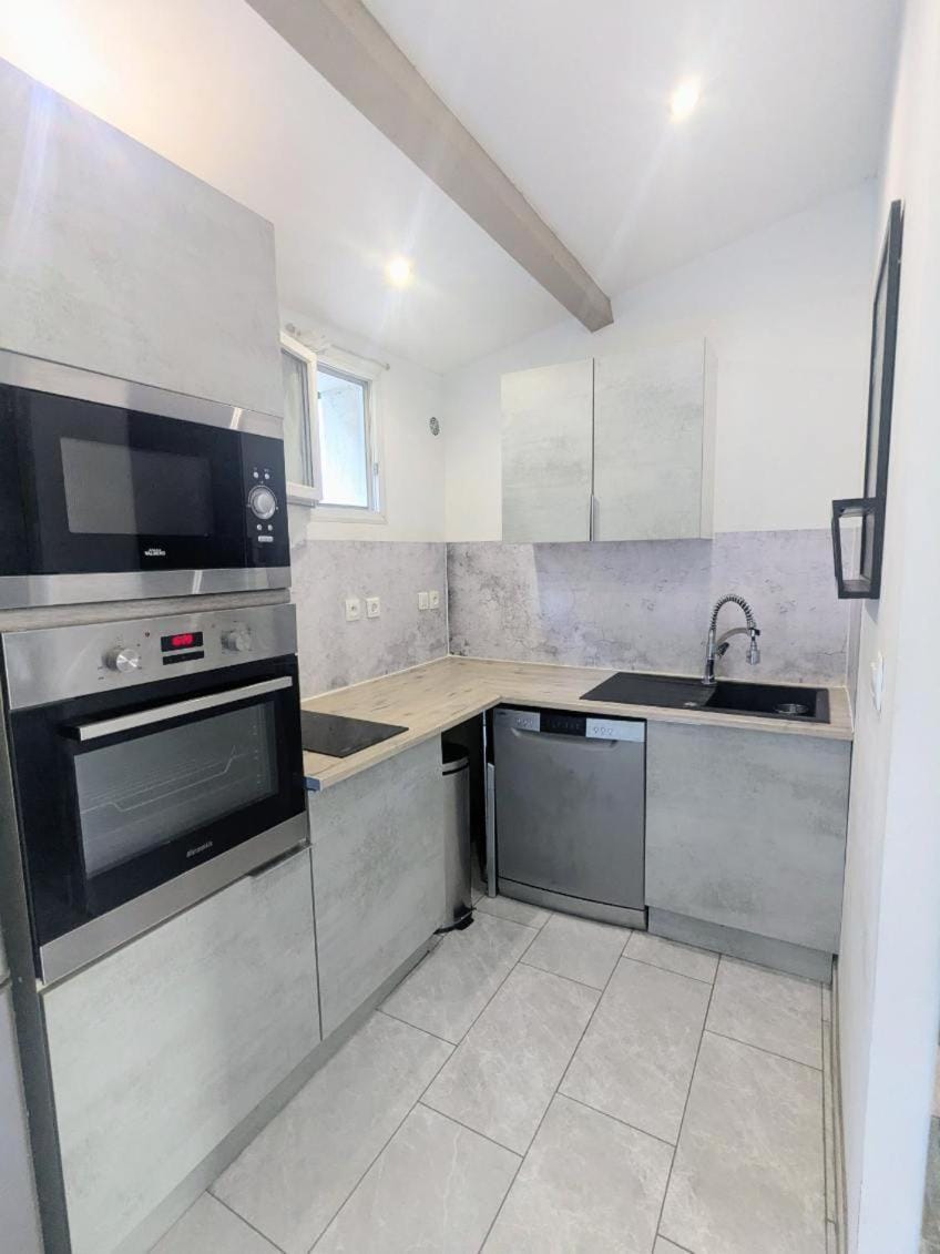 Maison au pied de Chateauvallon House in Toulon