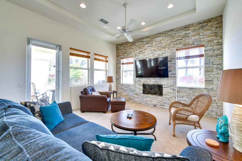 Pool & Hot Tub Access: La Quinta Vacation Home House in La Quinta