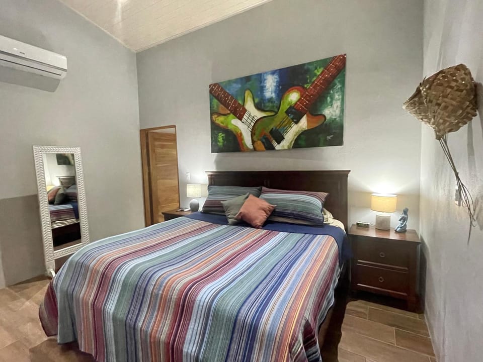 Bedroom, air conditioner