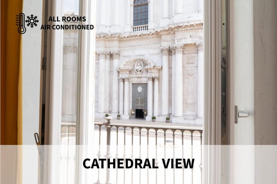 Piazza Duomo Cathedral View Apartment in Province of Brescia